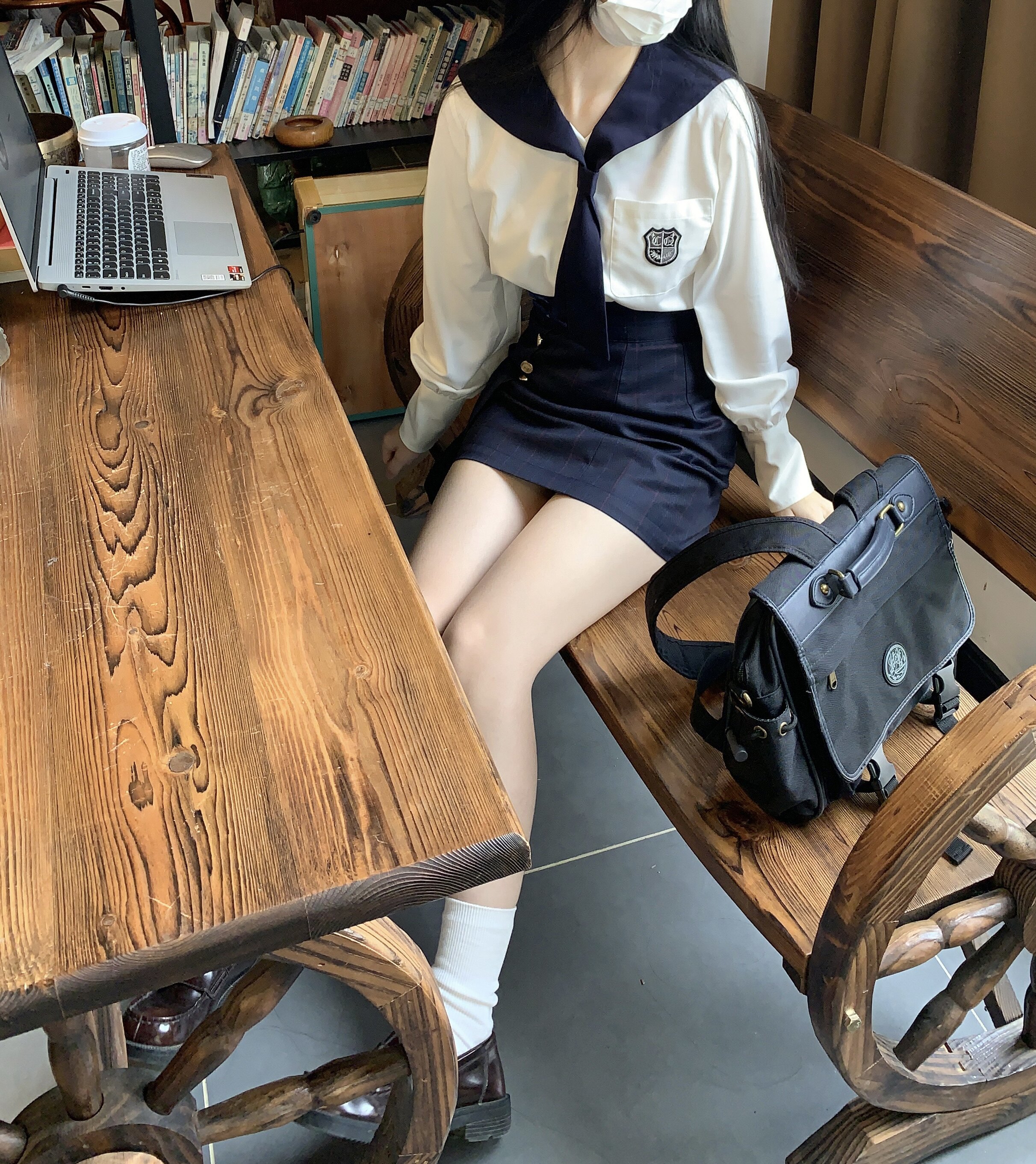 https://fulmo-img-server.com/unicoll/6aa3bd24-baba-4e25-8145-27125b0a4d72.jpg