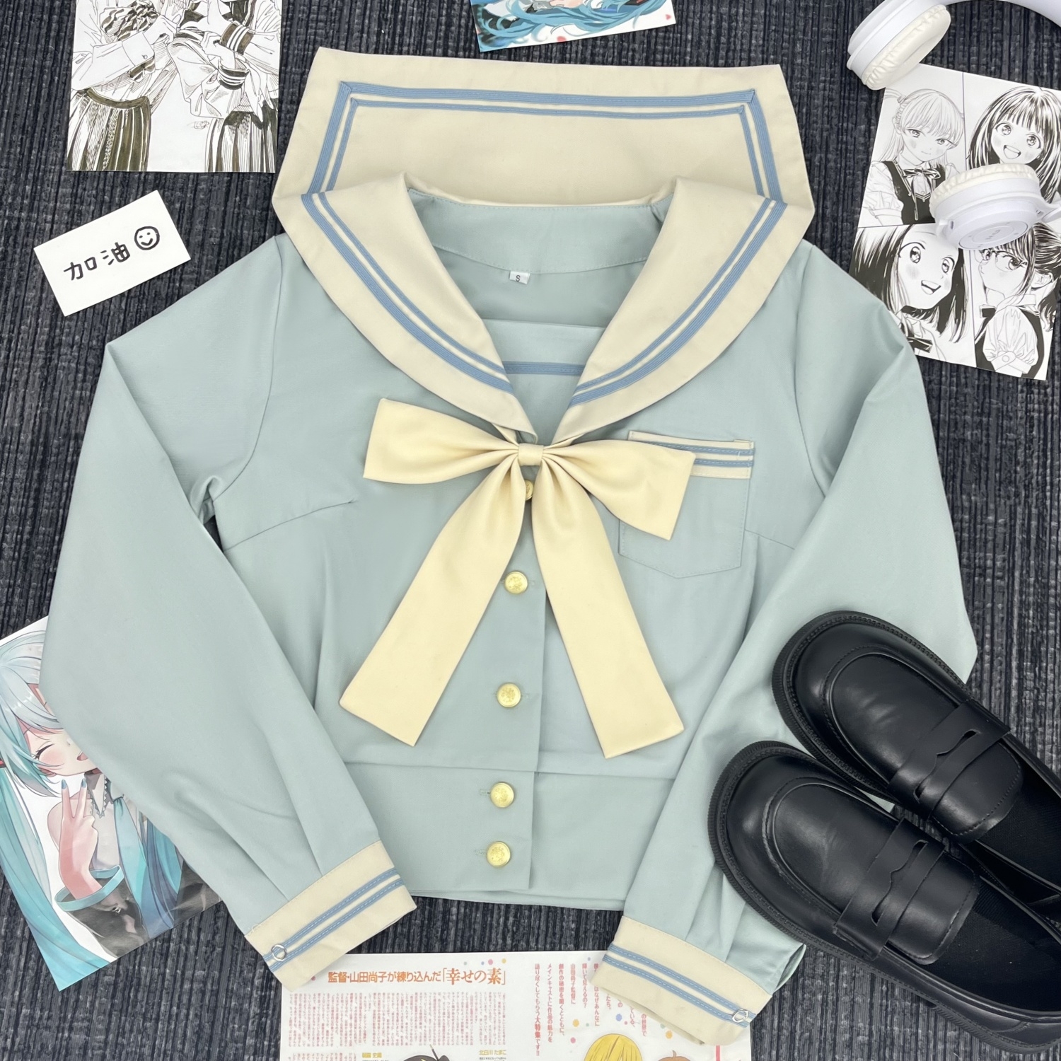 パステルブルーの爽やかなセーラー服セット