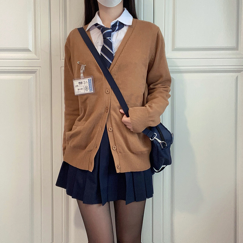 学園風　ニットカーディガン