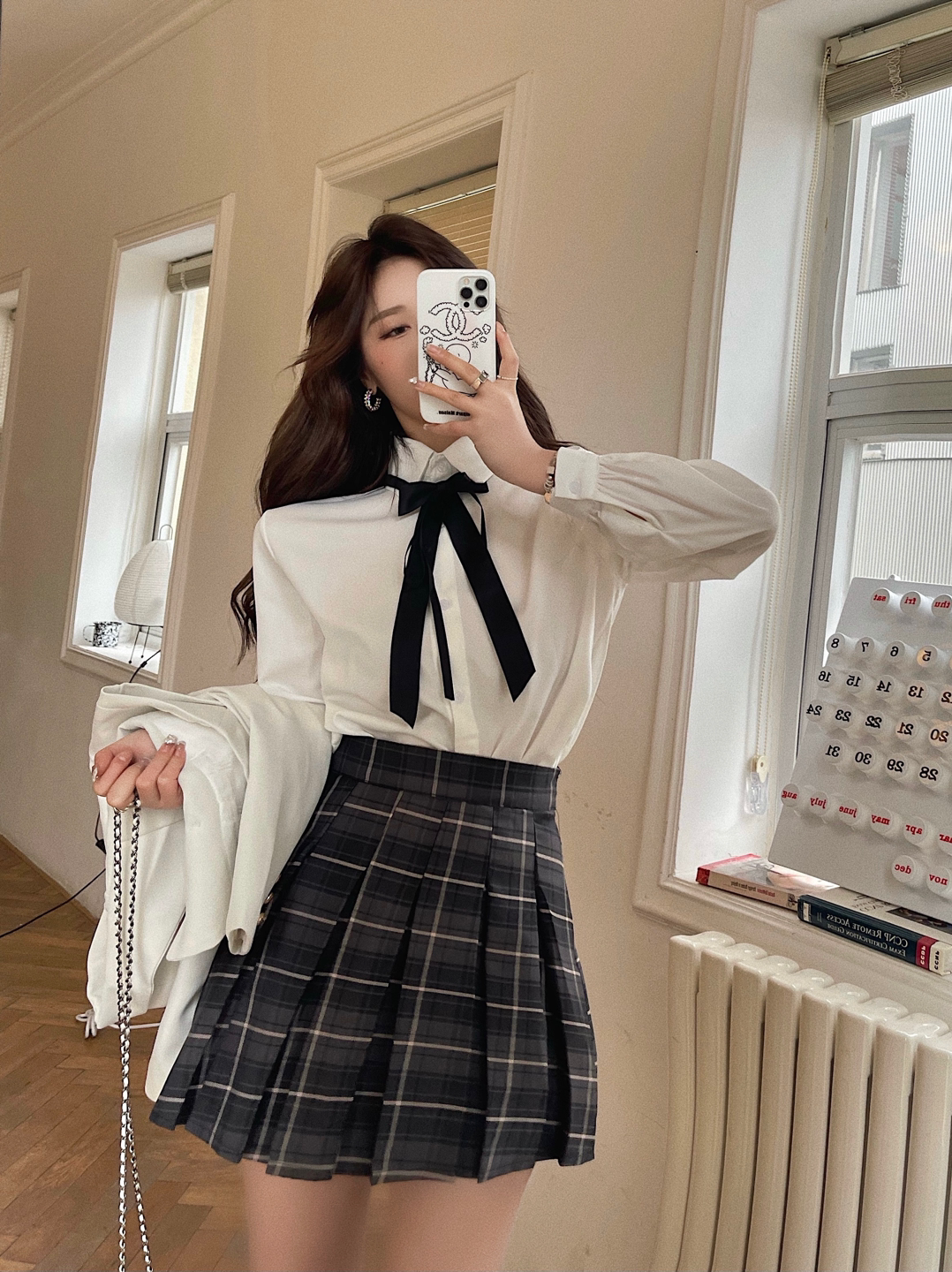 https://fulmo-img-server.com/unicoll/897a6aea-c0da-44e8-a512-c770b89e1523.jpg