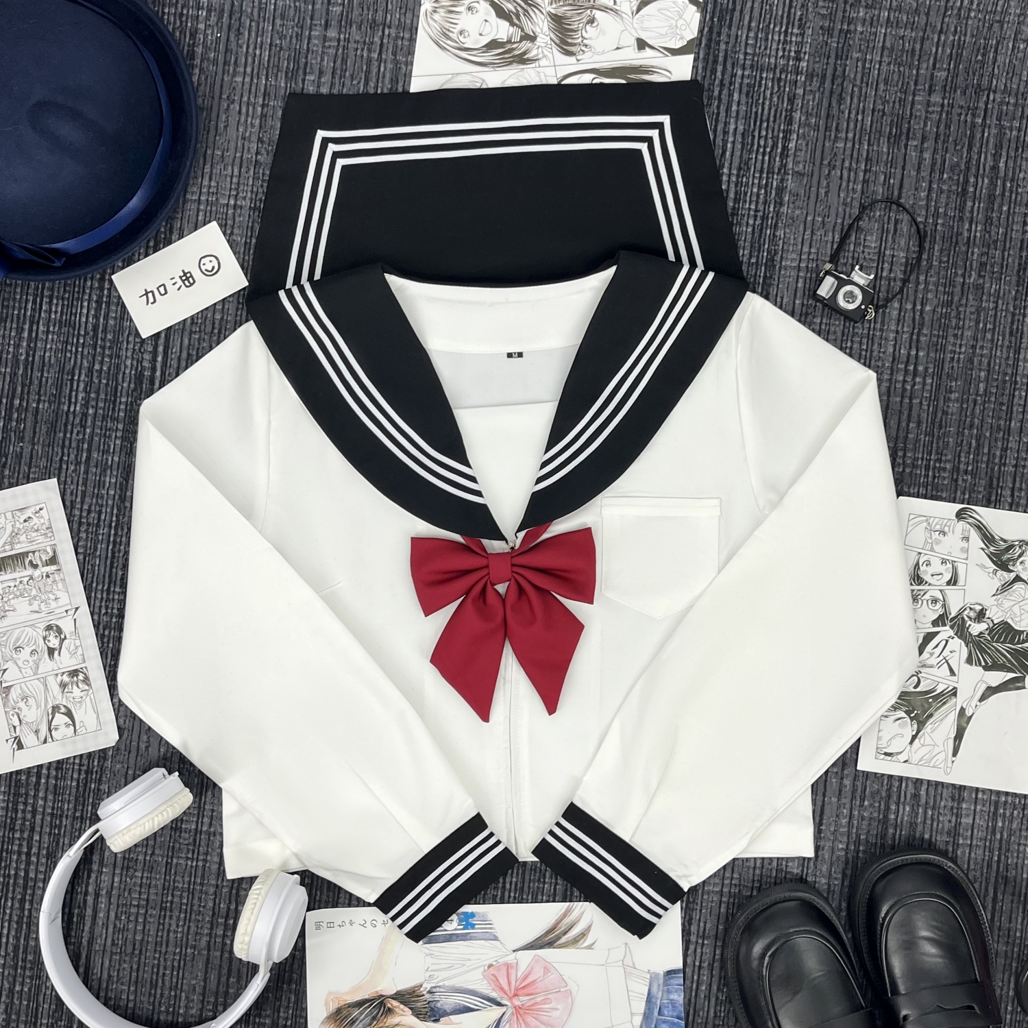 定番・清楚派 ネイビー襟×赤リボン マリン風セーラー服