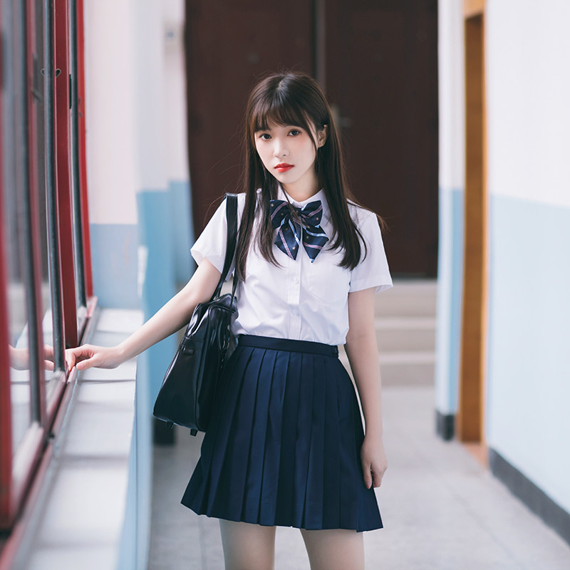 女子学生風　定番デザイン 半袖シャツ リボン プリーツスカート制服コスプレセット