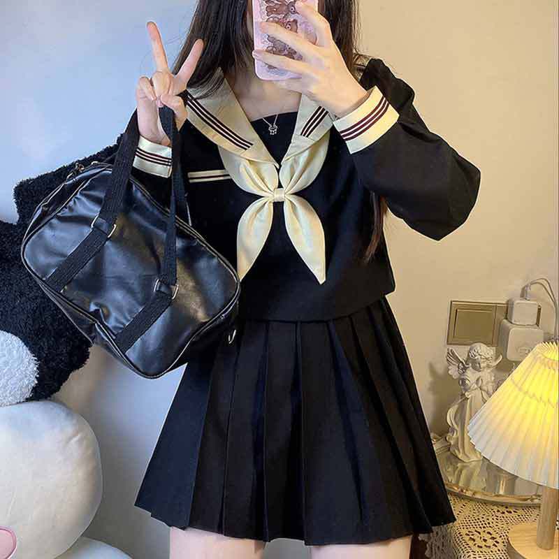 https://fulmo-img-server.com/unicoll/d1481e8d-f898-4fc0-8634-d6233cbb04ad.jpg