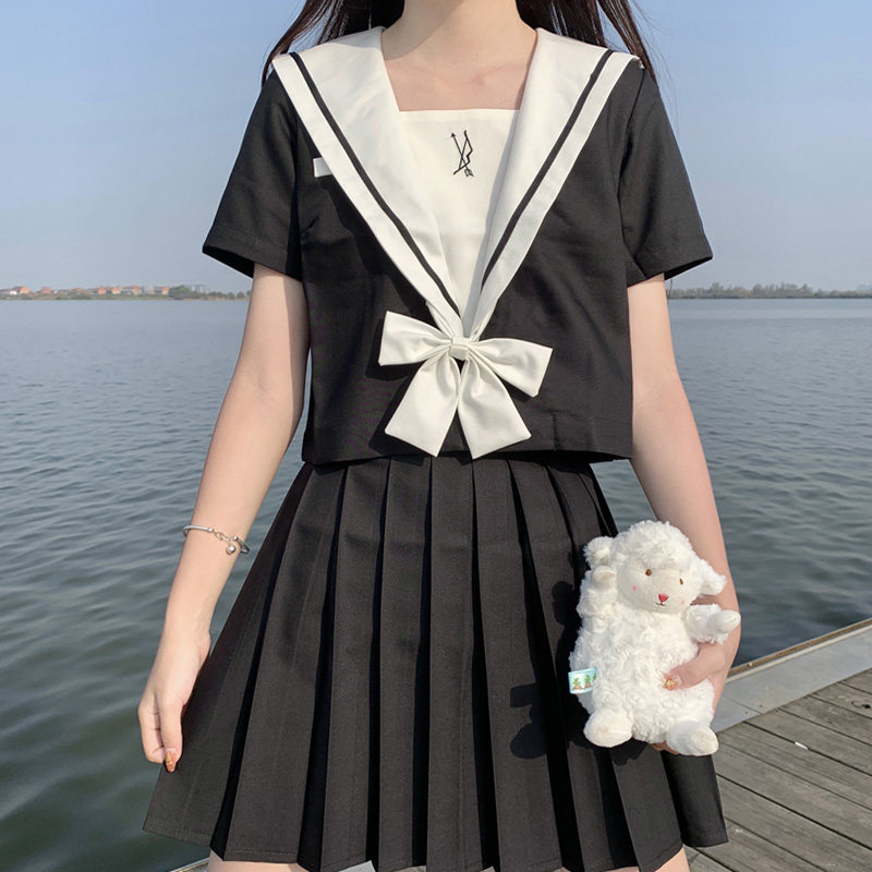 https://fulmo-img-server.com/unicoll/d890c9b3-de61-4ed8-89bf-6c5adab5411c.jpg