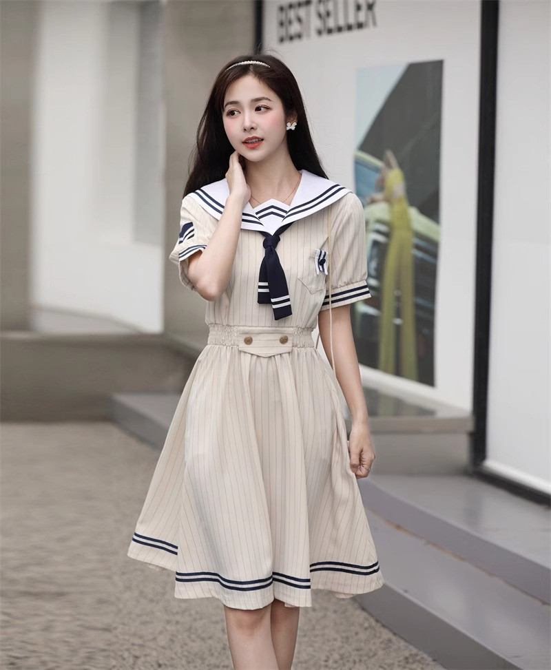 https://fulmo-img-server.com/unicoll/d9eb61b0-5a54-4d30-a9b3-fb9a64066172.jpg