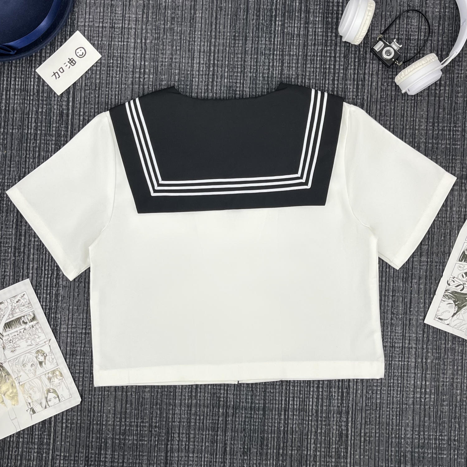 定番・清楚派 ネイビー襟×赤リボン マリン風セーラー服