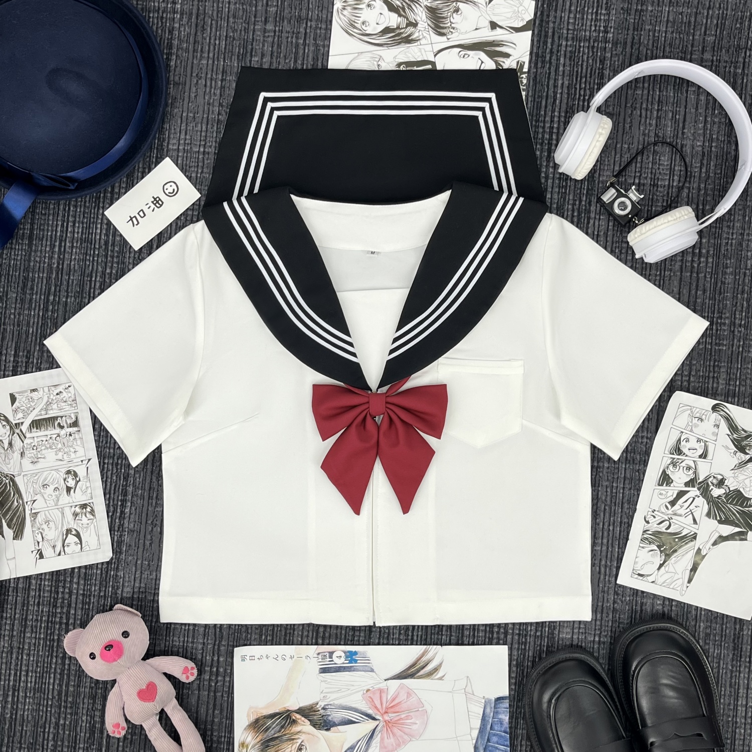 定番・清楚派 ネイビー襟×赤リボン マリン風セーラー服