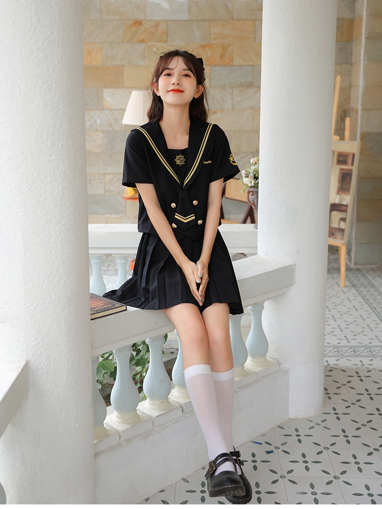 BLACK 海軍風　クールな夏用セーラー制服セット