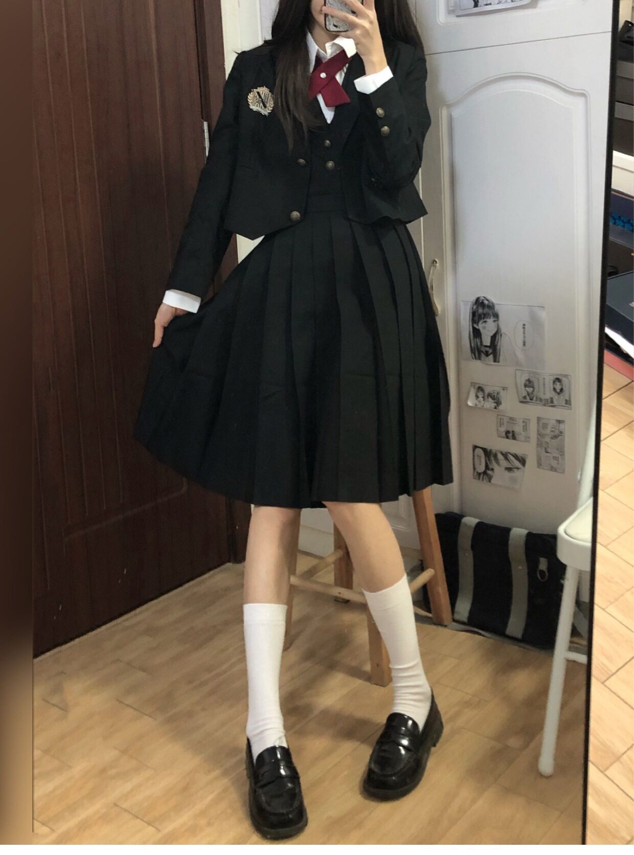 https://fulmo-img-server.com/unicoll/f547ef1f-79be-496f-bf6e-68376ae9d992.jpg