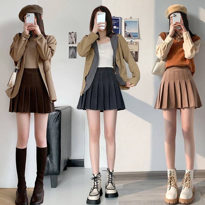 ミニ丈プリーツ制服スカート
