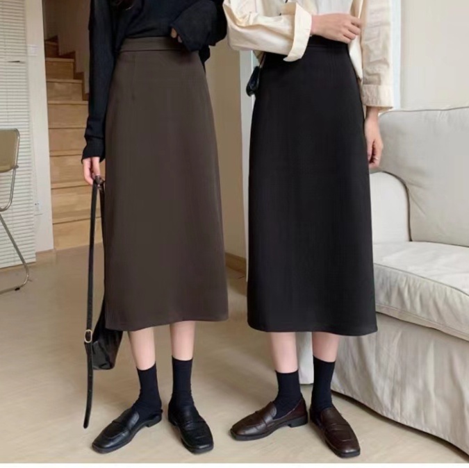 着回しスリット入り制服スカート