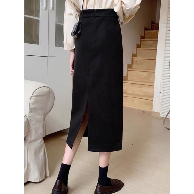 着回しスリット入り制服スカート