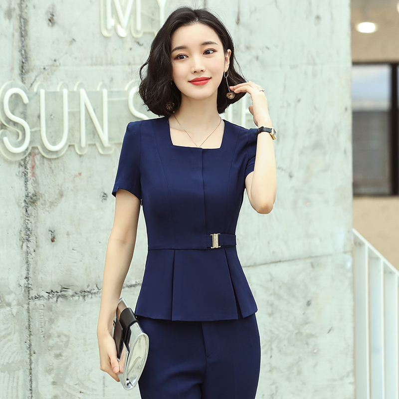 制服スカート 生成エラーです