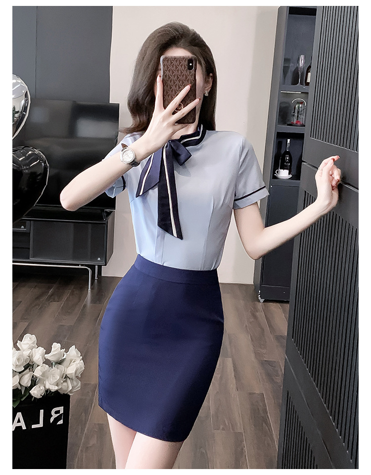 清楚な印象のオフィス制服スカート