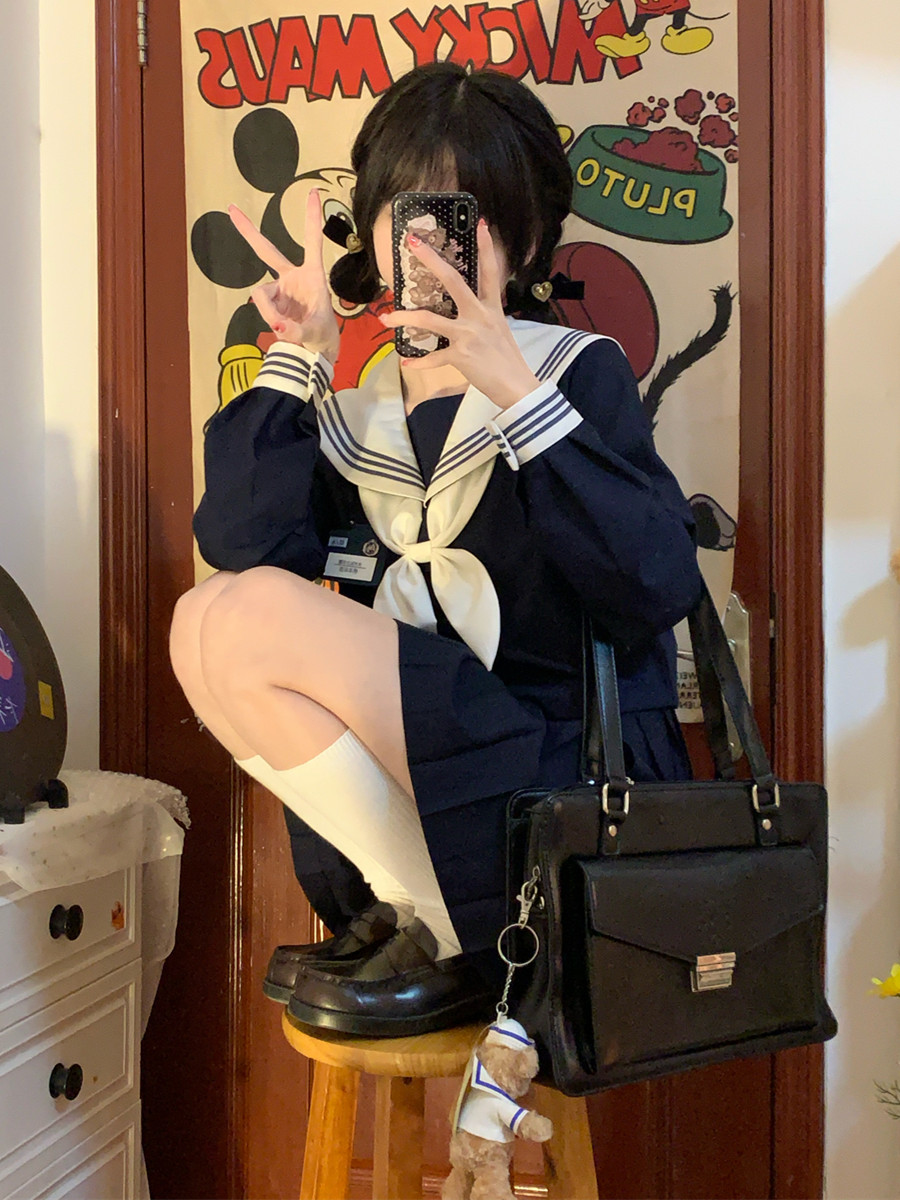 制服スカート 伝統的ラインセーラー制服スカート
