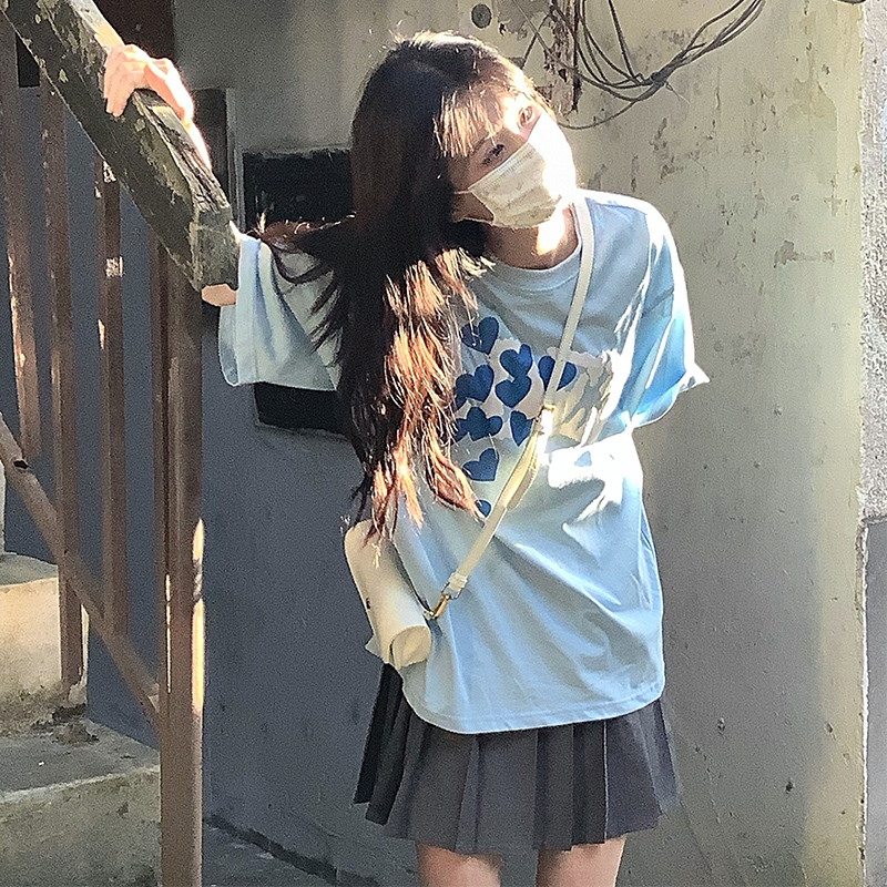 ミドル丈プリーツ制服スカート