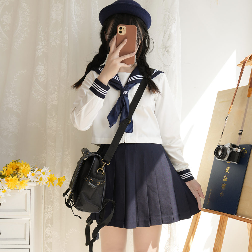 制服スカート 制服スカート 清楚感あふれる伝統セーラー服