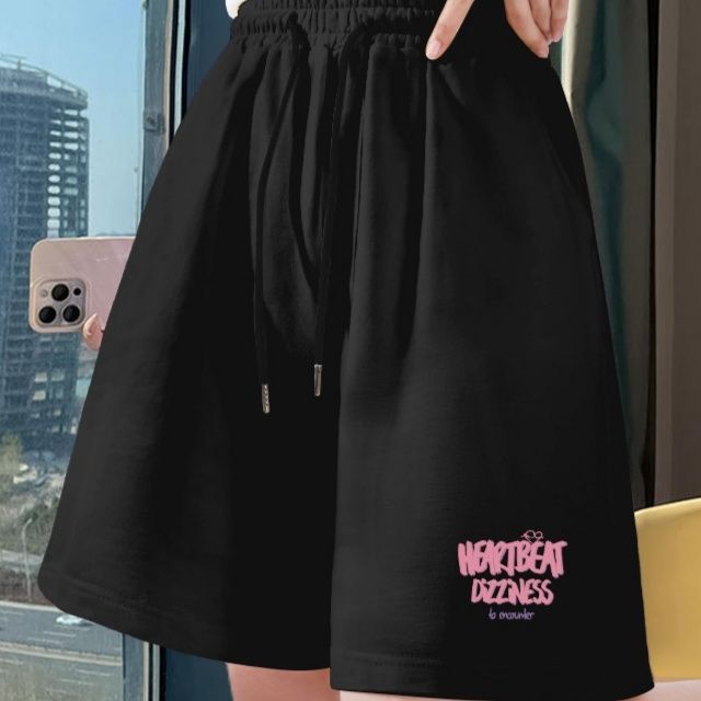黒ファッション ポップロゴ刺繍ワイドショートパンツ