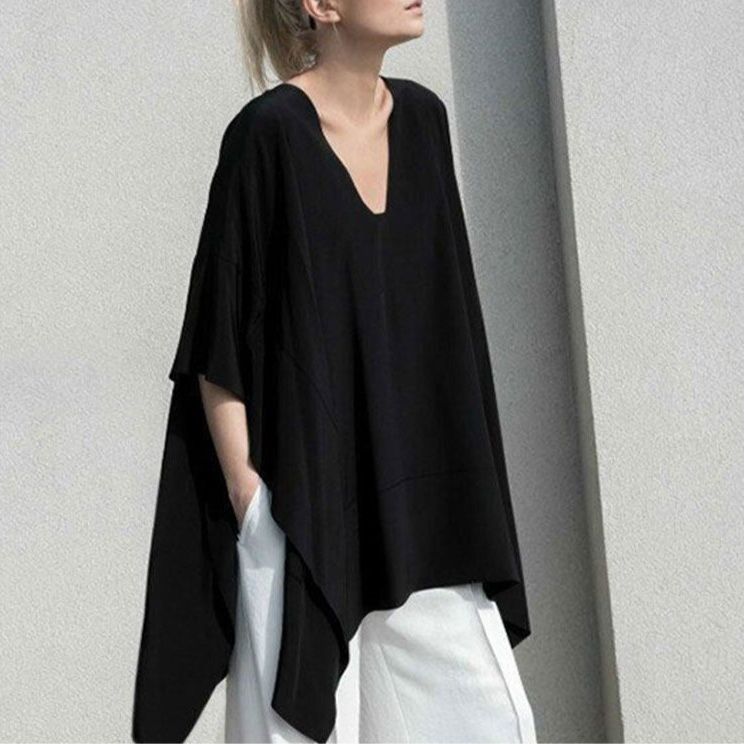 黒ファッション 変形裾Vネックゆったりオーバーサイズ半袖Tシャツ