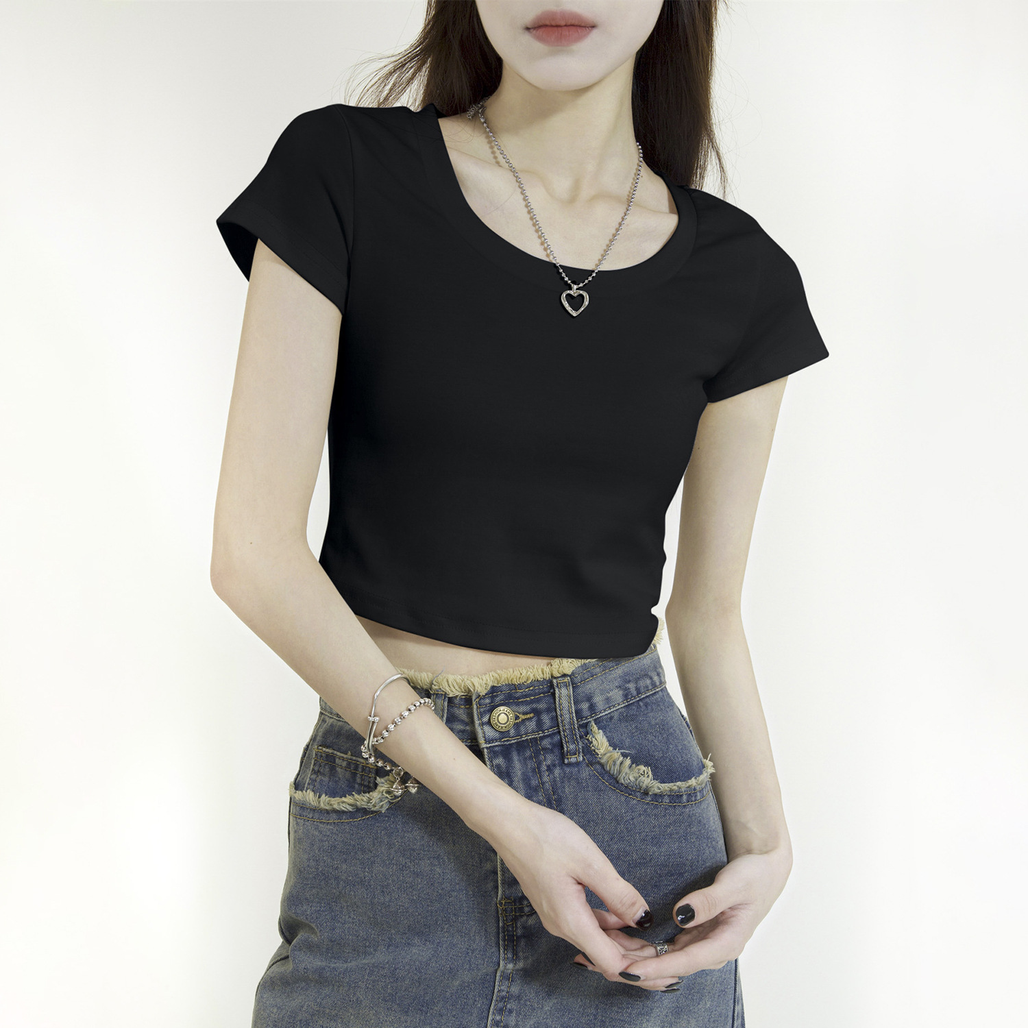 https://fulmo-img-server.com/vizac/1f62ead6-c92c-430a-82b0-15d7199b7050.jpg