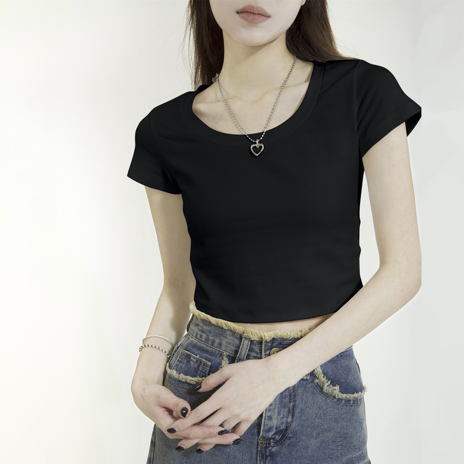 https://fulmo-img-server.com/vizac/8af880c9-0f6b-4052-8a78-59d9a4ec82c7.jpg