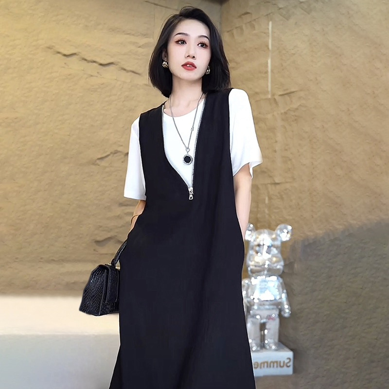 黒ファッション 前開きジップデザインノースリーブワンピース