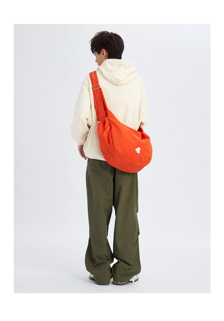 https://fulmo-img-server.com/waistpouch-lab/01cc2076-3aa4-4b08-b2dd-156d13101b86.jpg