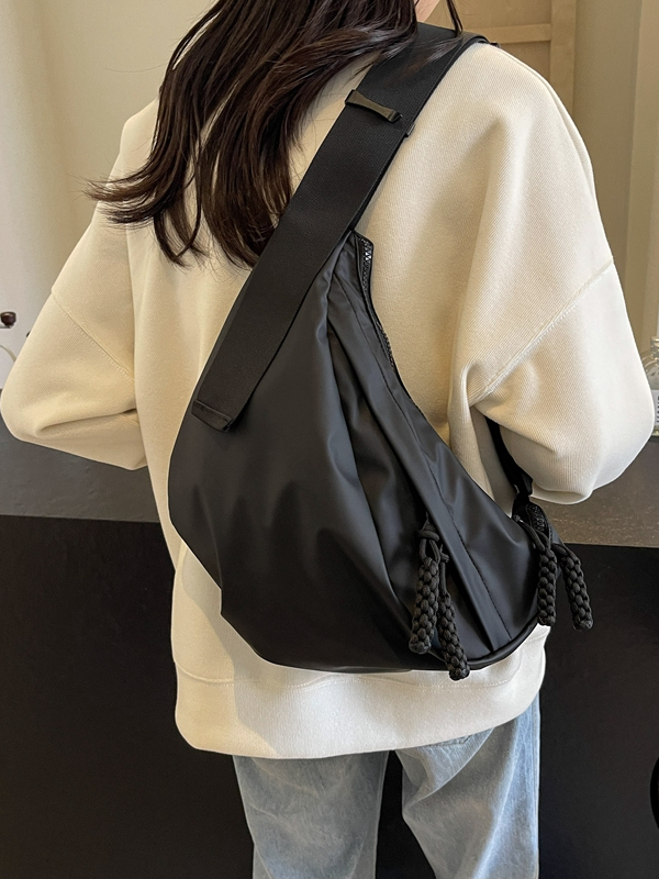 https://fulmo-img-server.com/waistpouch-lab/128216a2-c32e-4624-831c-5d4d091e494e.jpg