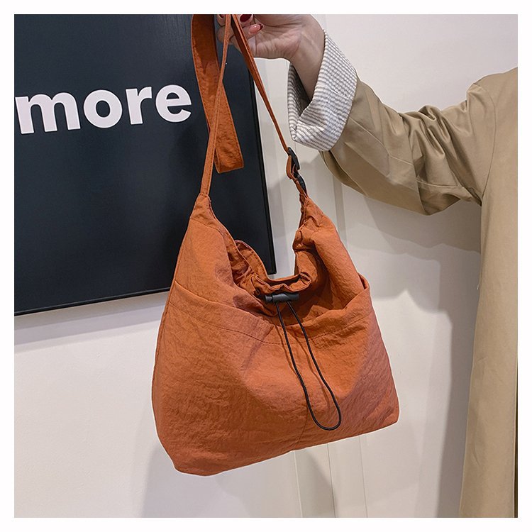 https://fulmo-img-server.com/waistpouch-lab/135ff31f-f524-4b6b-a56b-dc3e27721714.jpg