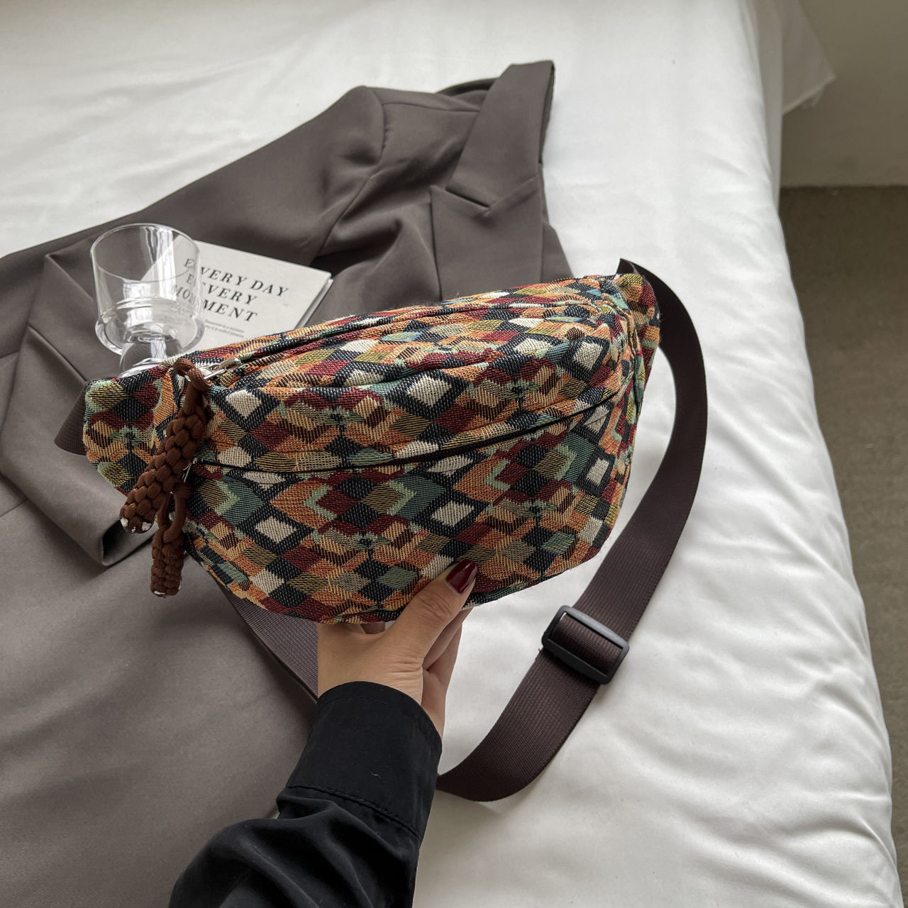https://fulmo-img-server.com/waistpouch-lab/182a2216-8207-4ee8-9a46-490fcf2a4ab1.jpg