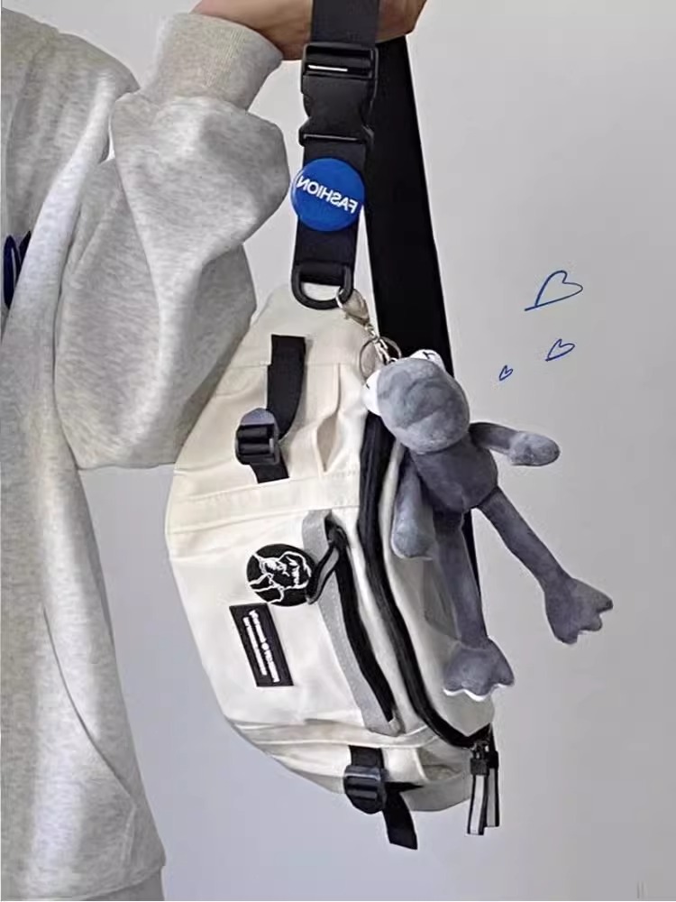 https://fulmo-img-server.com/waistpouch-lab/1e55c6c6-15f9-4081-9d98-c5f992b39367.jpg