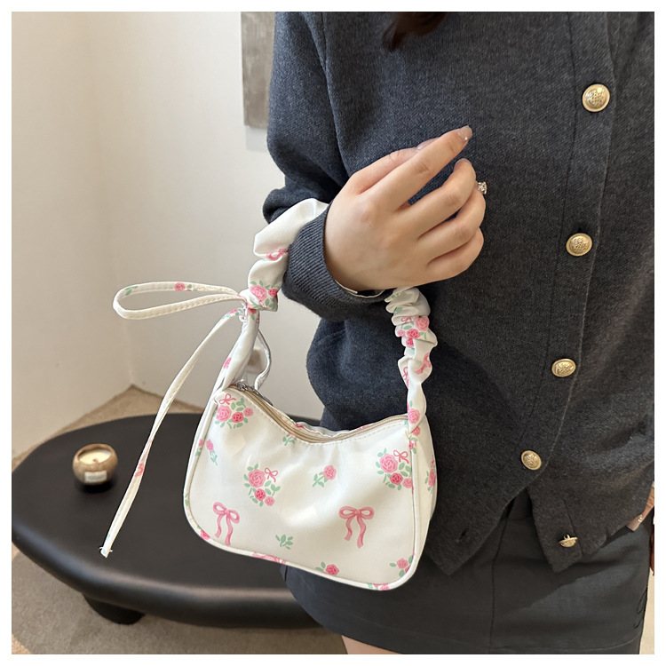 https://fulmo-img-server.com/waistpouch-lab/2b14839a-ffb9-4510-916c-b403b8883297.jpg