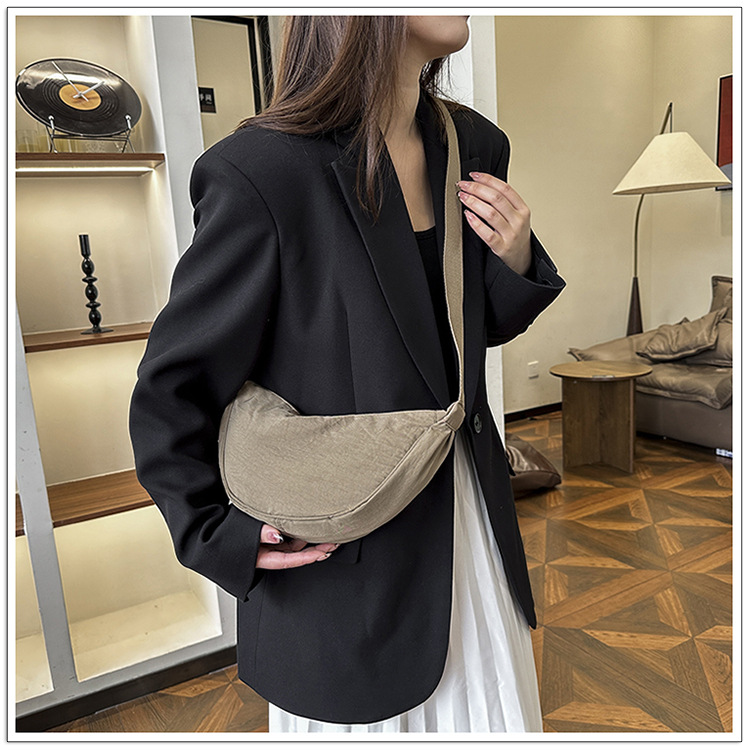 https://fulmo-img-server.com/waistpouch-lab/2c5a5f52-a6a8-4822-ae1e-31b7222b294d.jpg