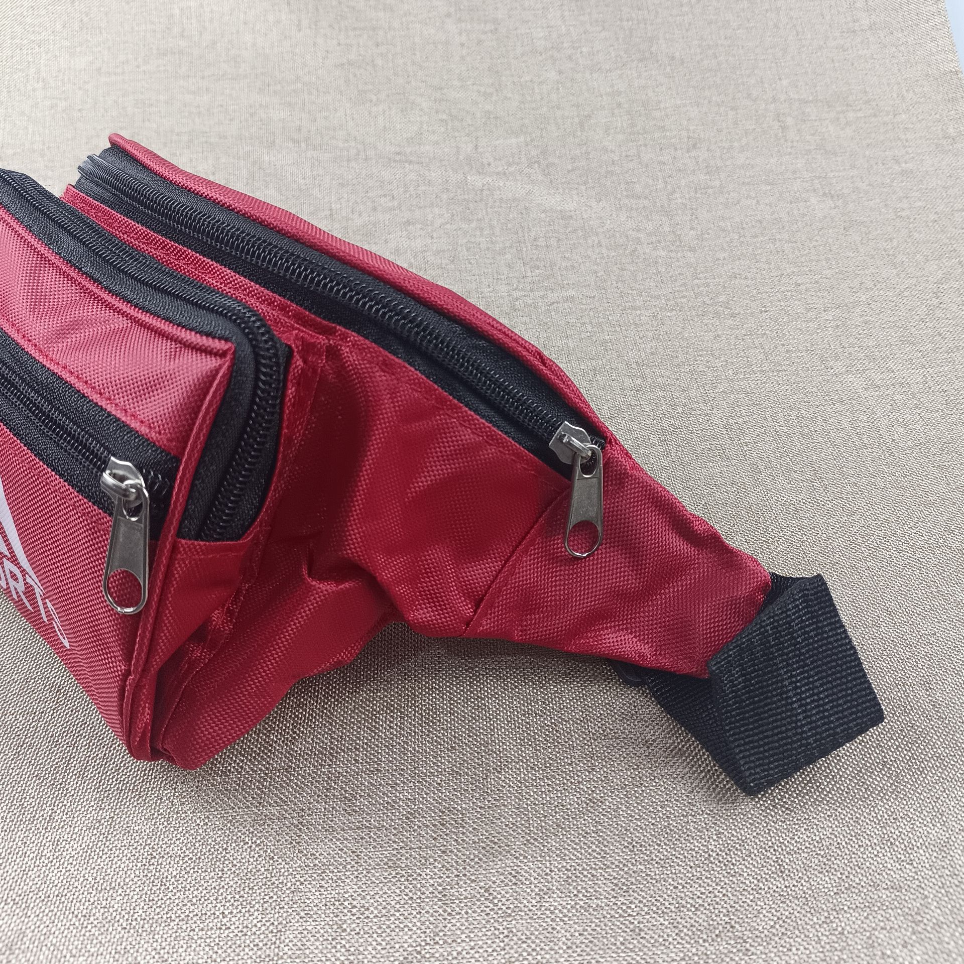 https://fulmo-img-server.com/waistpouch-lab/44792aba-7d49-4517-8912-5ee6b736114d.jpg