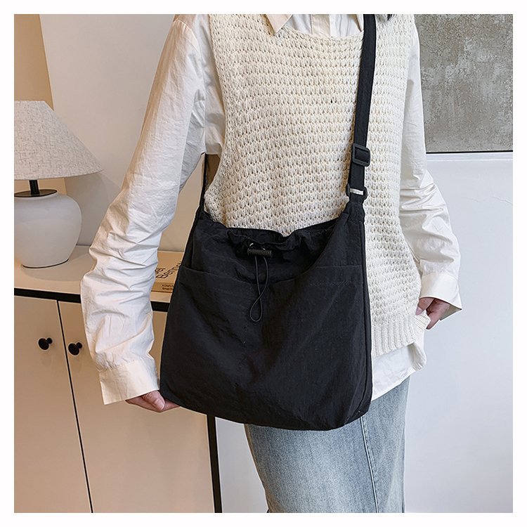 https://fulmo-img-server.com/waistpouch-lab/5c7fc44d-f3d5-4c73-a30b-84a6d558a5e1.jpg