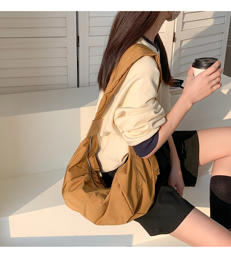 https://fulmo-img-server.com/waistpouch-lab/70041b2c-6dd4-4551-ab73-0767656a76fb.jpg