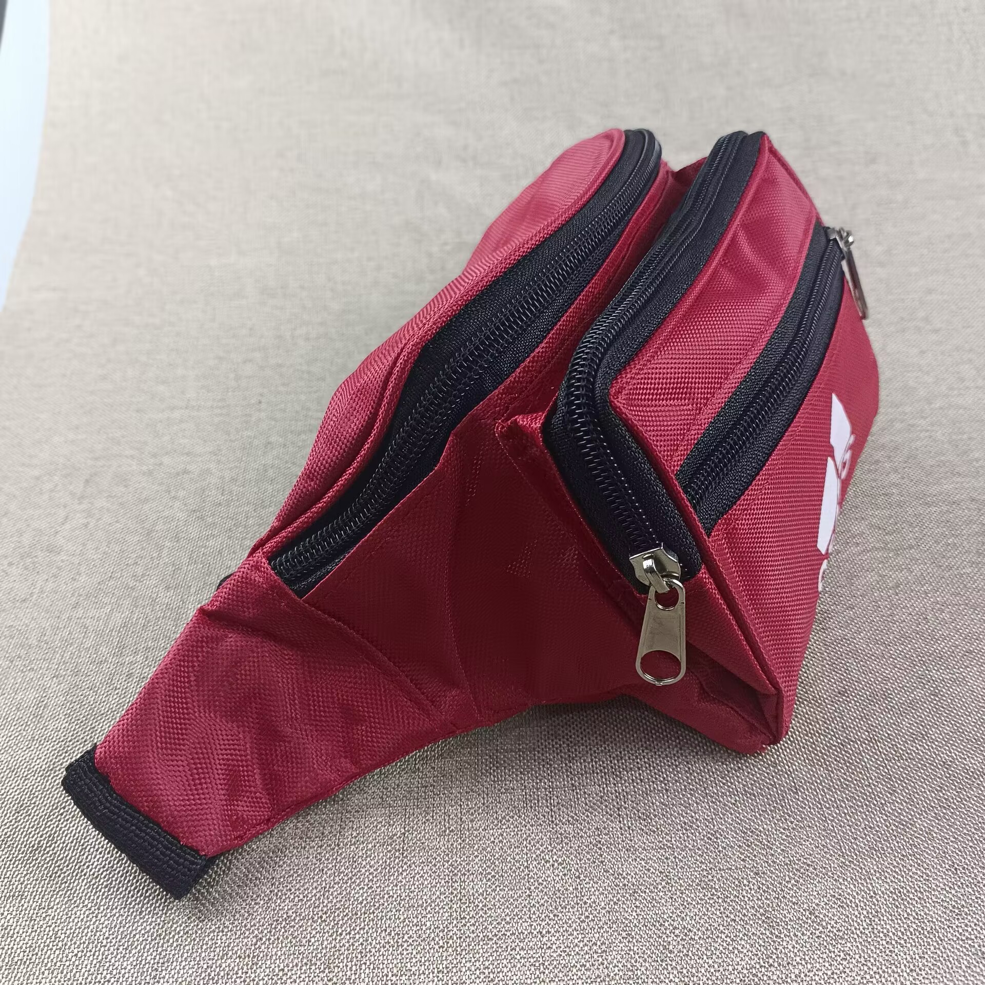 https://fulmo-img-server.com/waistpouch-lab/88bd0b7c-d77e-4e82-9a9f-63a571d9dce0.jpg