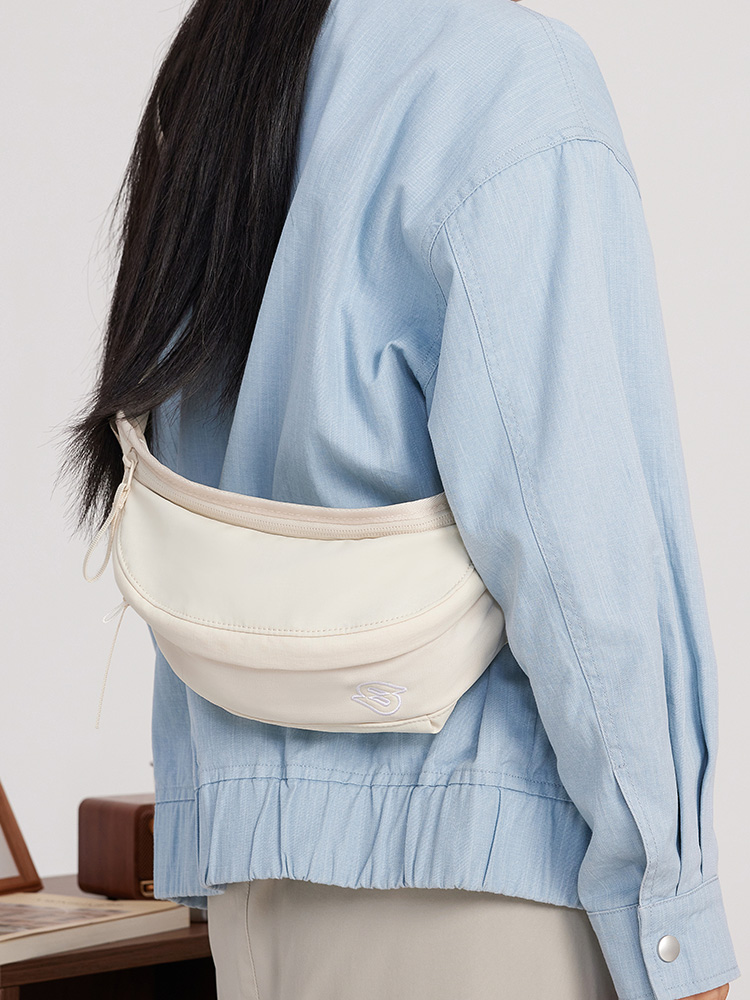 https://fulmo-img-server.com/waistpouch-lab/c91e6b75-1967-4688-b395-bd1a89219a95.jpg