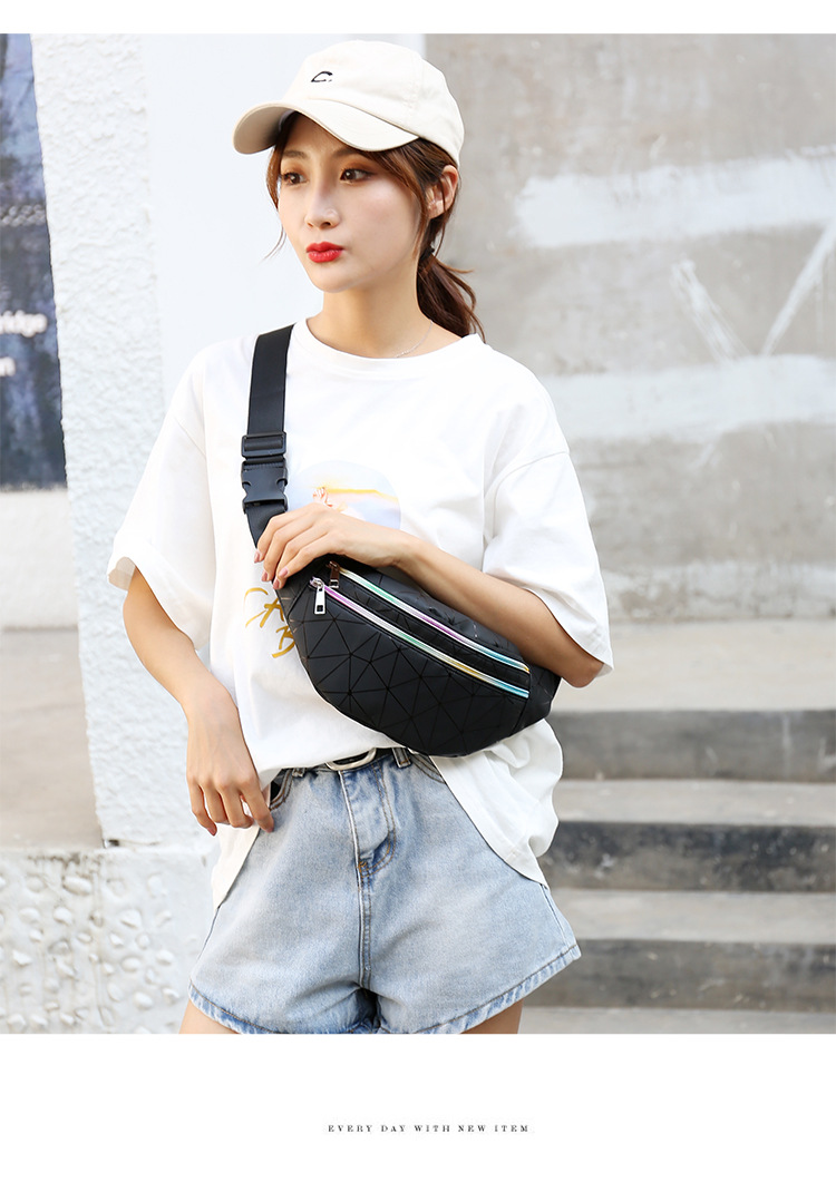 https://fulmo-img-server.com/waistpouch-lab/dac6a83f-9912-4792-81ec-60be104fd506.jpg