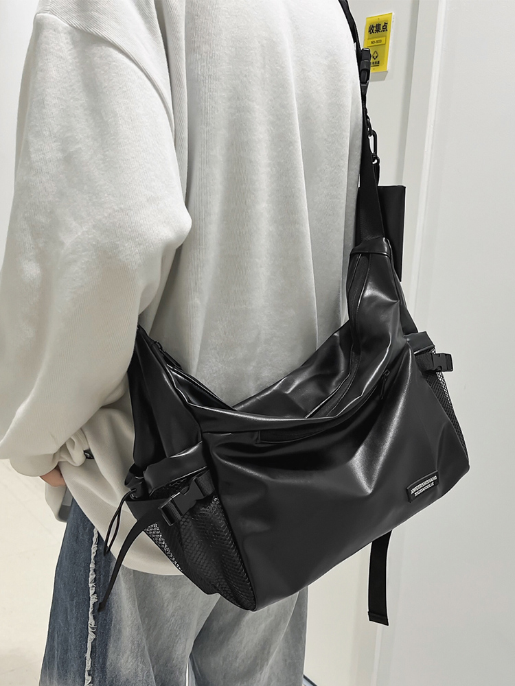 https://fulmo-img-server.com/waistpouch-lab/e24640d7-b0f3-4680-8649-f78119900bcb.jpg