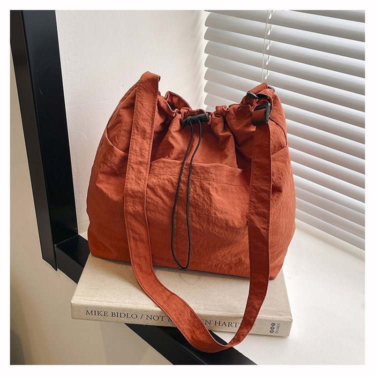 https://fulmo-img-server.com/waistpouch-lab/e3ba8b82-e085-413e-a440-7570d650a1a6.jpg