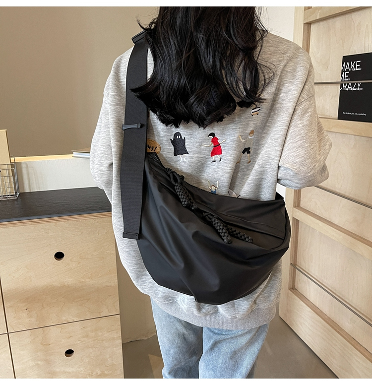 https://fulmo-img-server.com/waistpouch-lab/e60a6bfc-6b94-4b51-ae81-cce05b7fa6d5.jpg