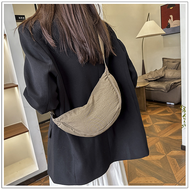 https://fulmo-img-server.com/waistpouch-lab/f063b816-36d6-446f-a4d9-de24d3b77c57.jpg