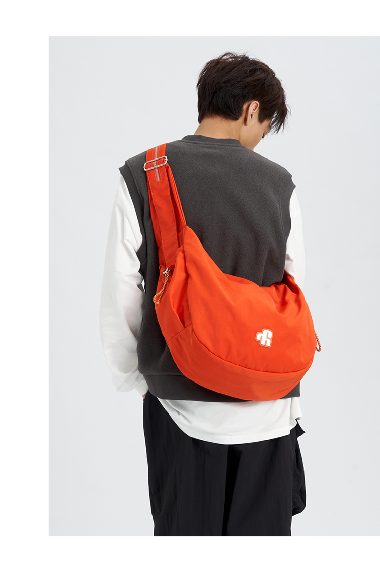 https://fulmo-img-server.com/waistpouch-lab/f1369127-8ef3-4162-9a70-2ba4d6893750.jpg