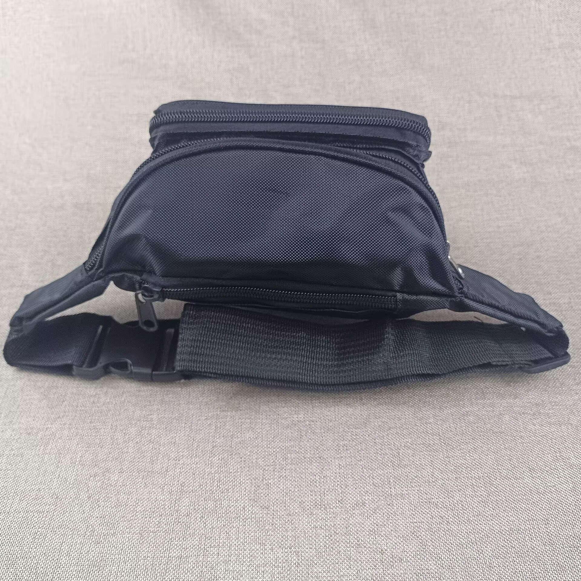 https://fulmo-img-server.com/waistpouch-lab/fb9aaf78-6348-4a01-ac6d-51f592f00355.jpg