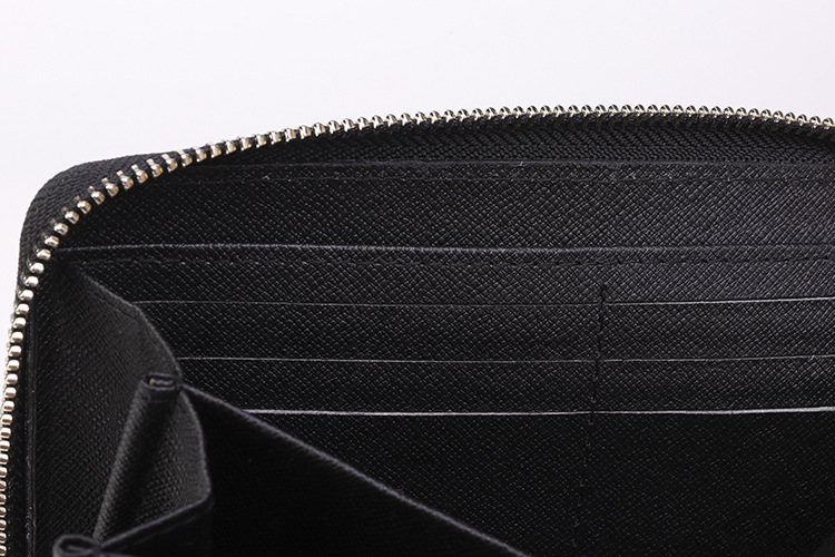 型押しレザー ラウンドファスナー メンズ長財布