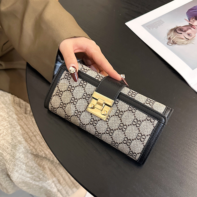 長財布レディース コンパクト格子柄金具付き長財布