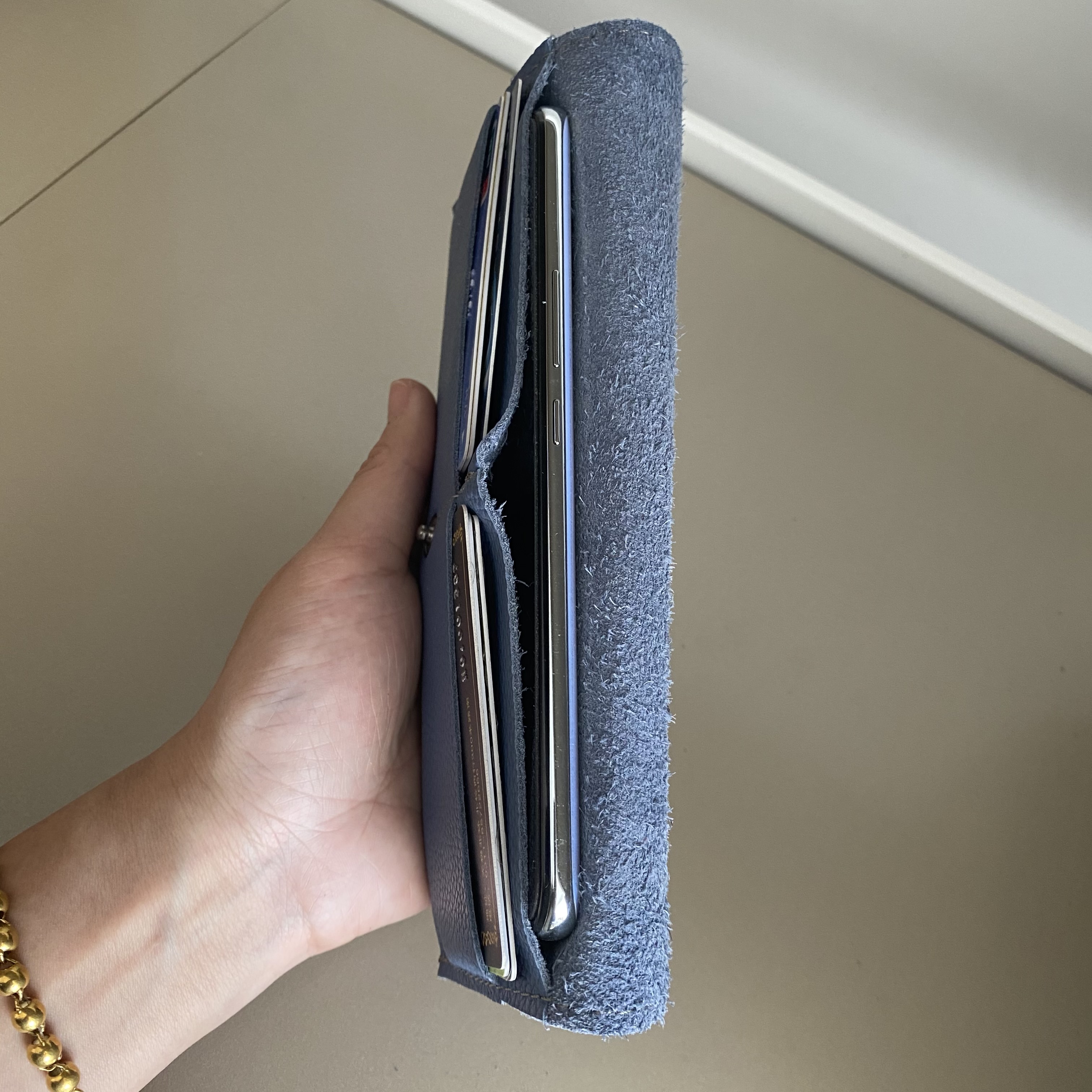 長財布レディース 薄い シンプル留め具付き薄型長財布