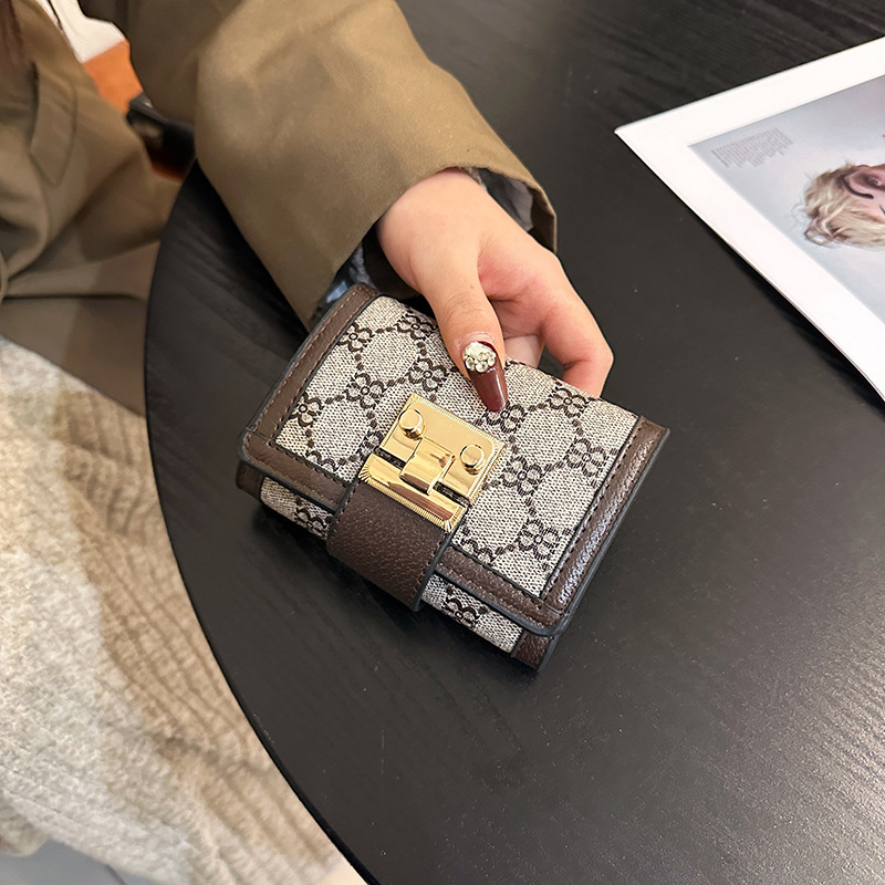 長財布レディース コンパクト格子柄金具付き長財布