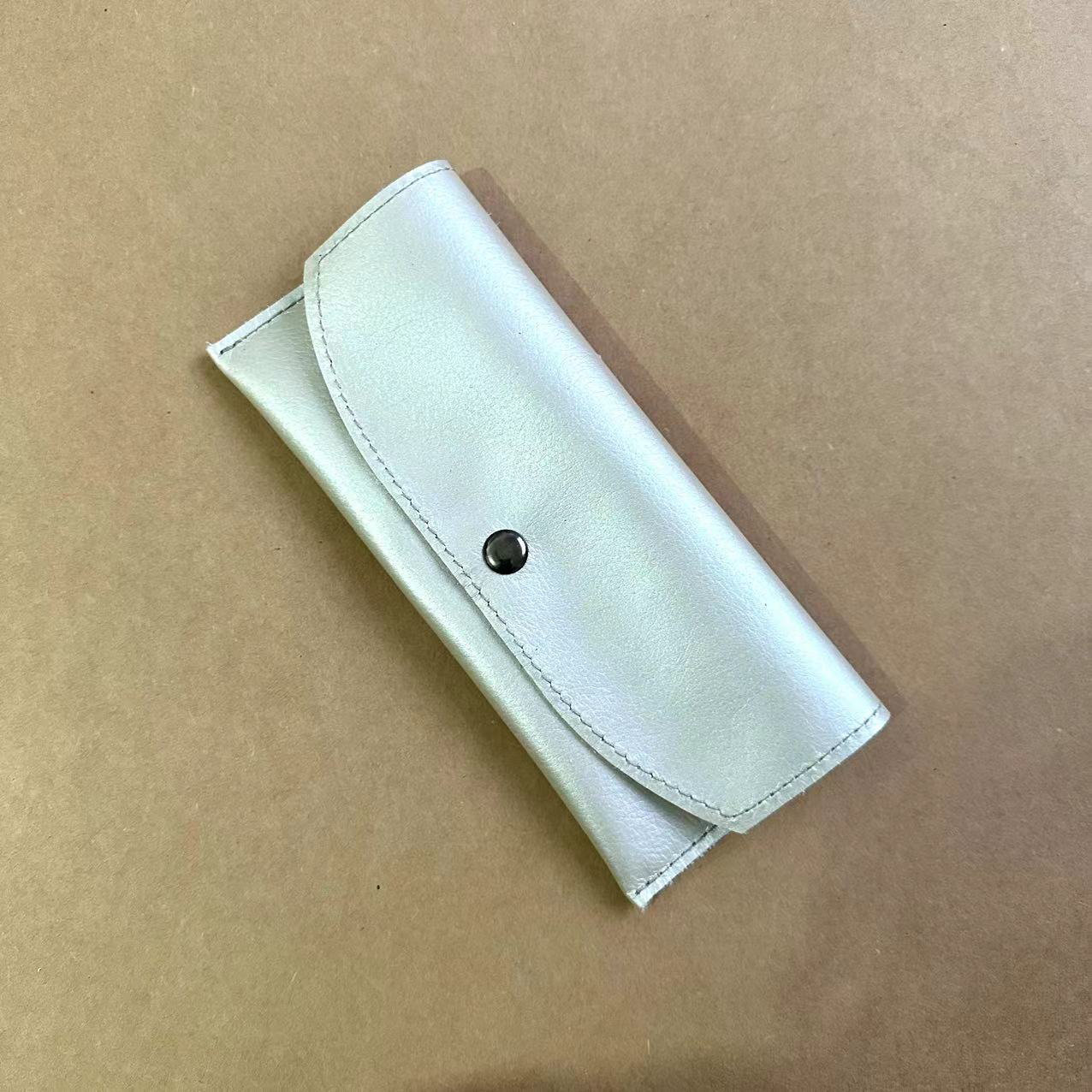 長財布レディース 薄い シンプル留め具付き薄型長財布